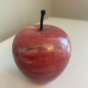 Vintage Price Products Red Marble Apple with Brown Stem Paperweight‎